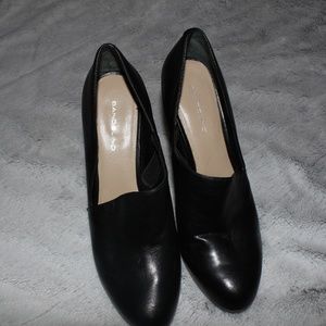 Bandolino Black Heels
